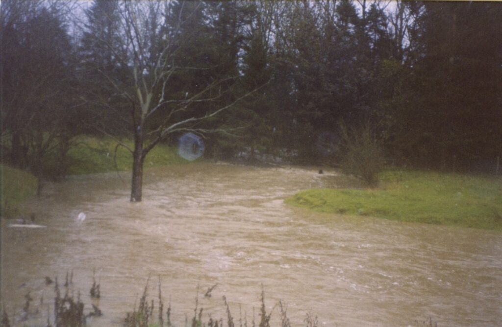 1999 Nov Dovenby Beck Flood Exiting Dovenby Hall Estate